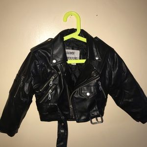 Unisex leather jacket size 2T